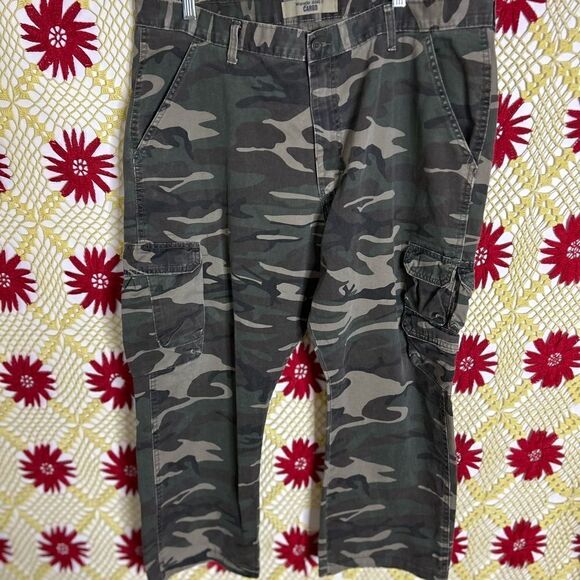 WRANGLER Jeans Cargo Camo Pants / Size 40 X 28 - Picture 9 of 15